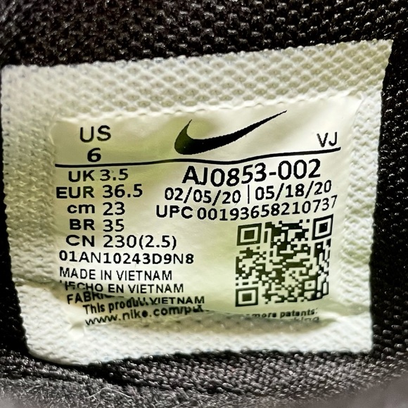 Women’s Nike Zoom Rival Waffle Racing Shoes - Picture 10 of 10